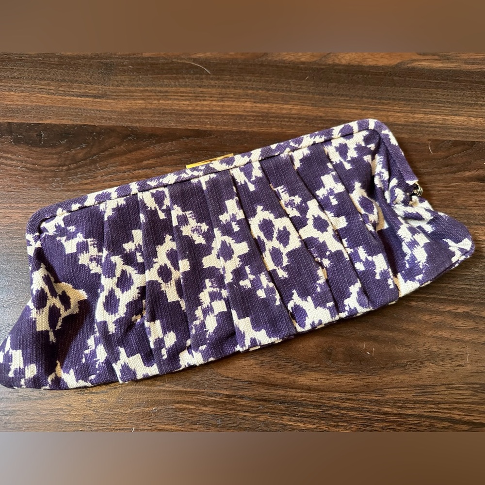 EUC Banana Republic Envelope Clutch